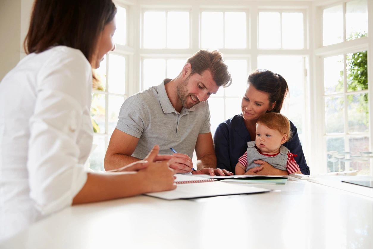 Family consulting with a professional